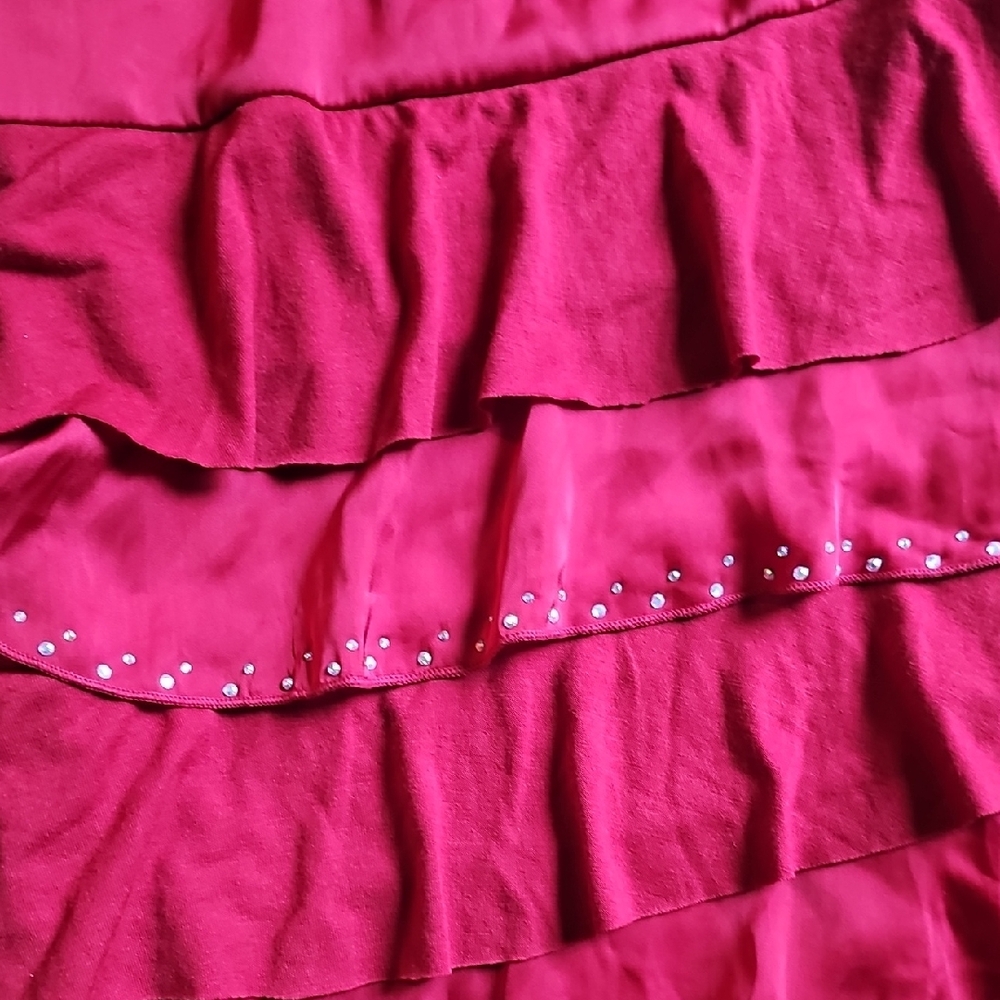 Red Sleeveless Ruffle Top Set - Picture 6 of 8